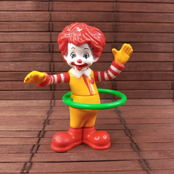 Baby Ronald McDonald Green Hula Hoop 3.5" Action Figure Happy Meal Toy 2011 - Picture 2 of 7